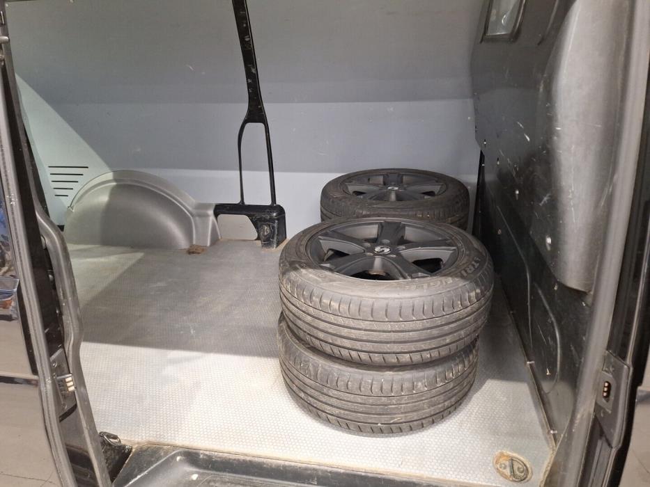 VOLKSWAGEN Transporter 2015