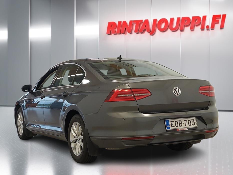 VOLKSWAGEN Passat 2017