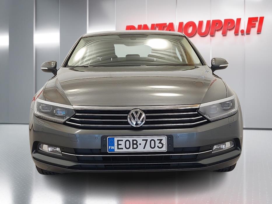 VOLKSWAGEN Passat 2017