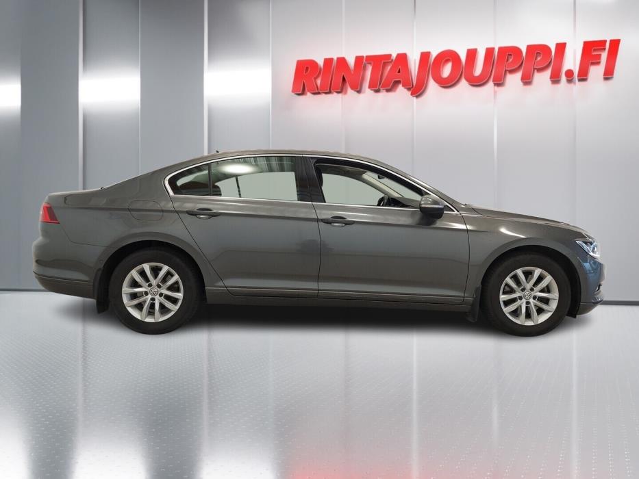 VOLKSWAGEN Passat 2017