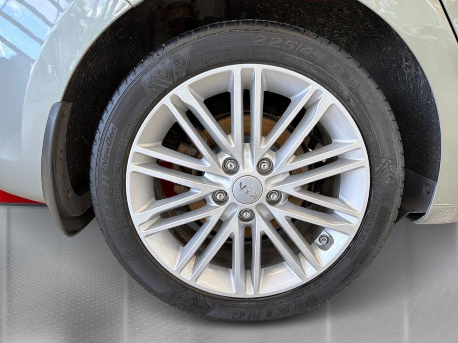 KIA Carens 2017