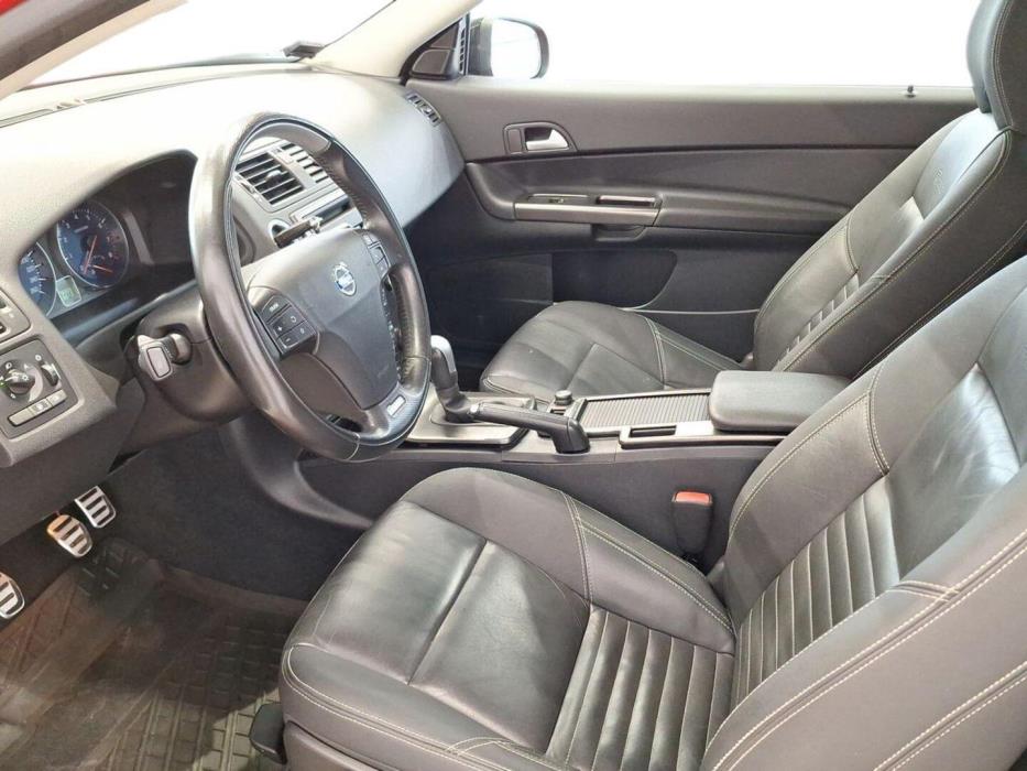 VOLVO C30 2012