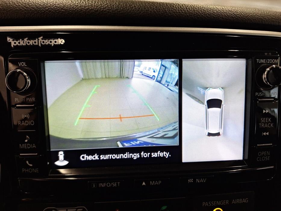 MITSUBISHI Outlander PHEV 2015