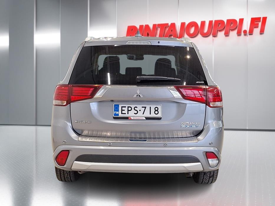 MITSUBISHI Outlander PHEV 2015
