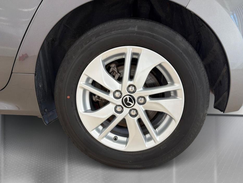 MAZDA 2 2023