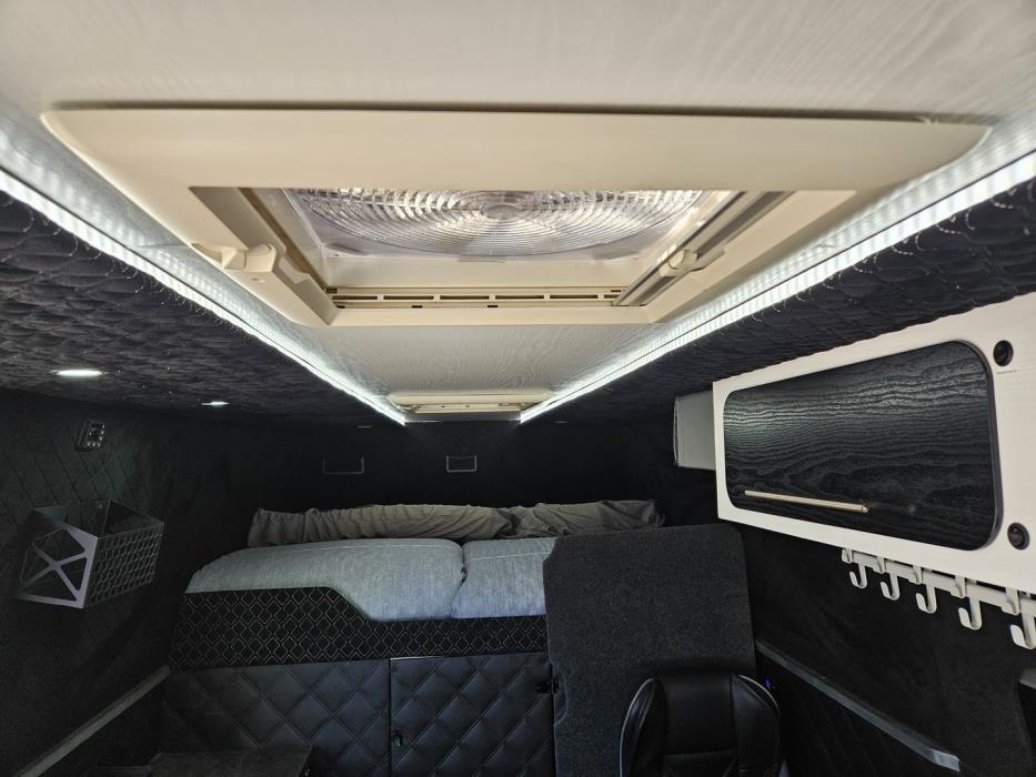 MERCEDES-BENZ Sprinter 2019