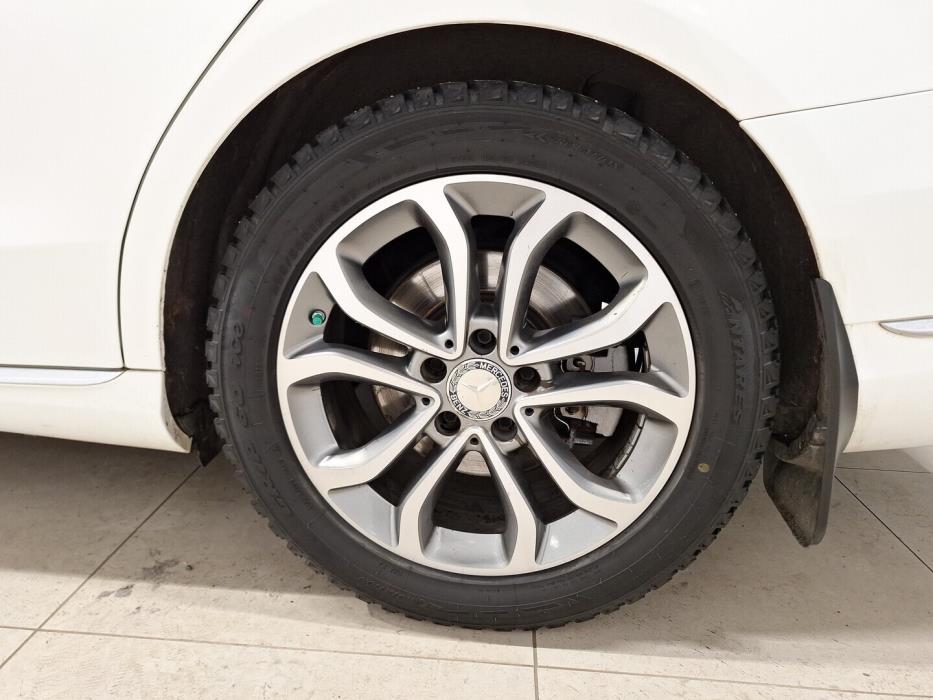 MERCEDES-BENZ C 2015