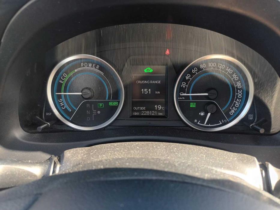 TOYOTA Auris 2014