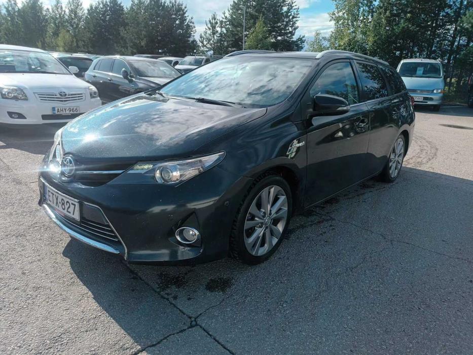 TOYOTA Auris 2014