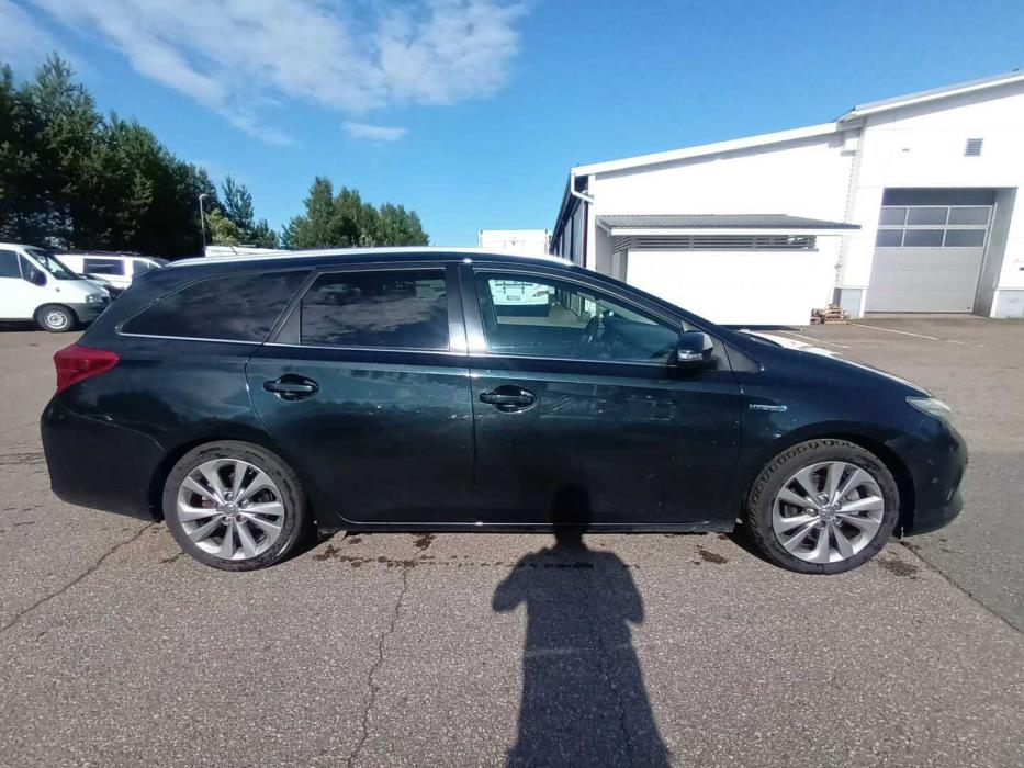 TOYOTA Auris 2014