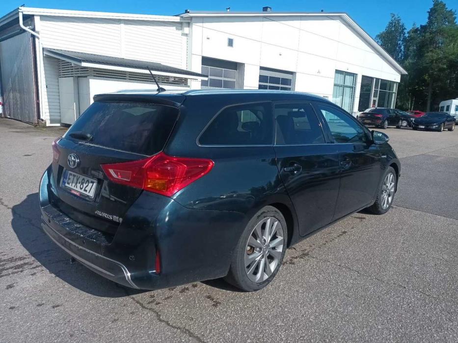 TOYOTA Auris 2014