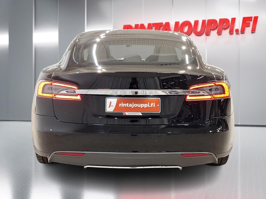 TESLA Model S 2019