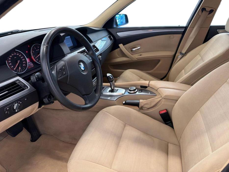 BMW 523 2007