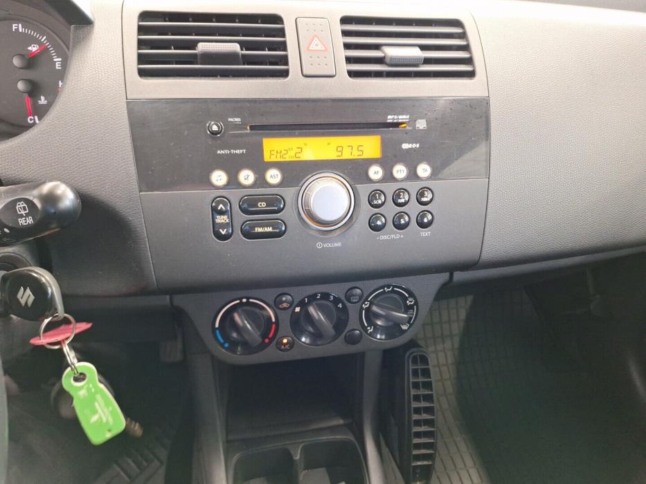 SUZUKI Swift 2007