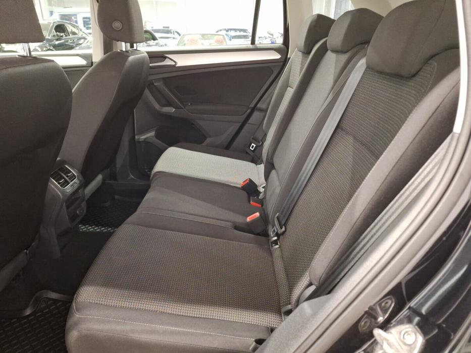 VOLKSWAGEN Tiguan 2016