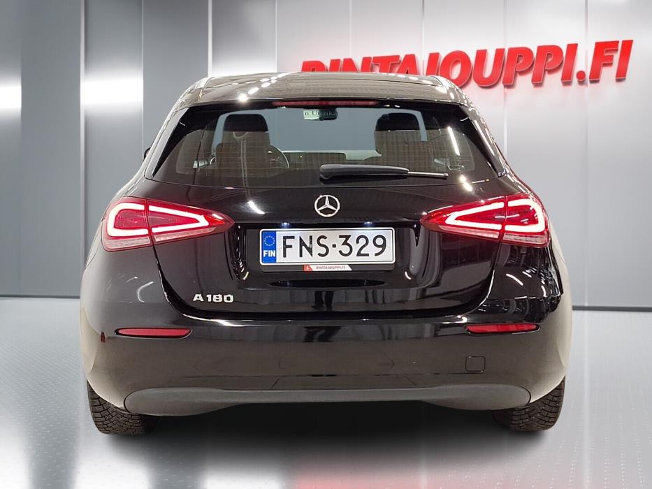 MERCEDES-BENZ A 2019