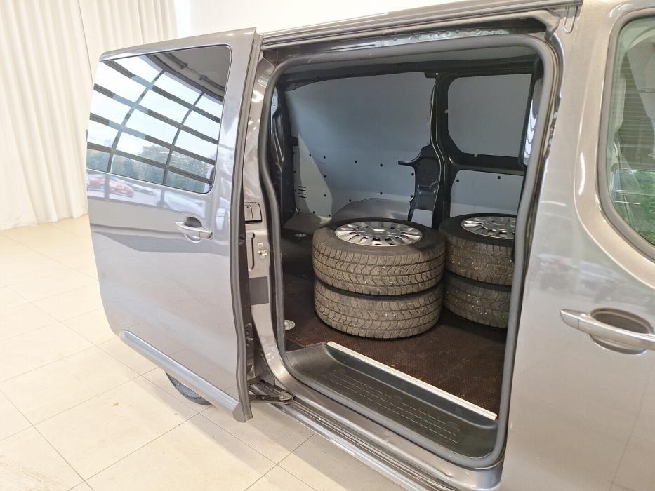 TOYOTA Proace 2021