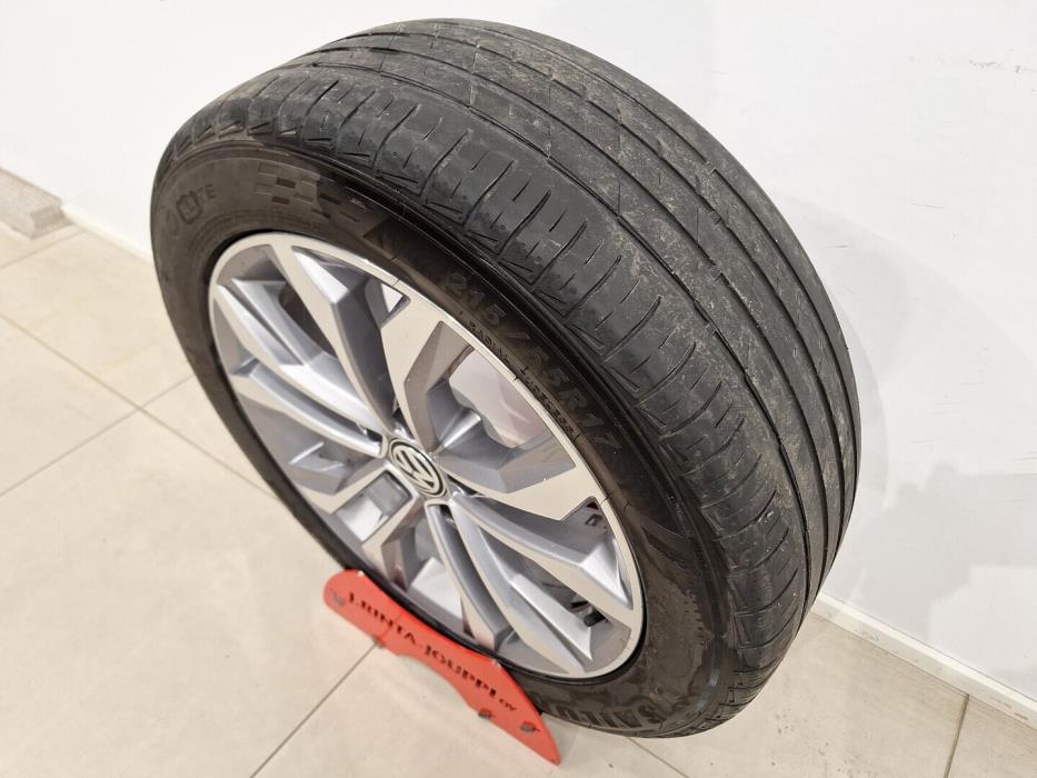 VOLKSWAGEN Passat 2017