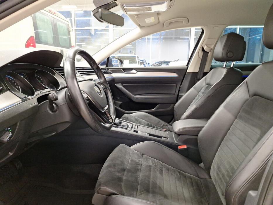 VOLKSWAGEN Passat 2017