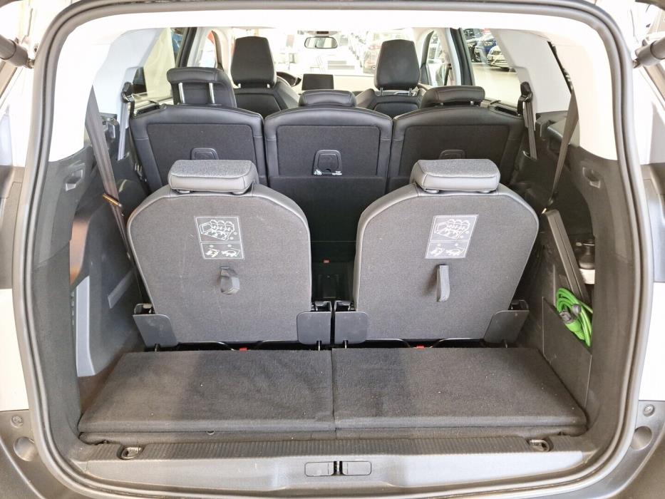 PEUGEOT 5008 2020