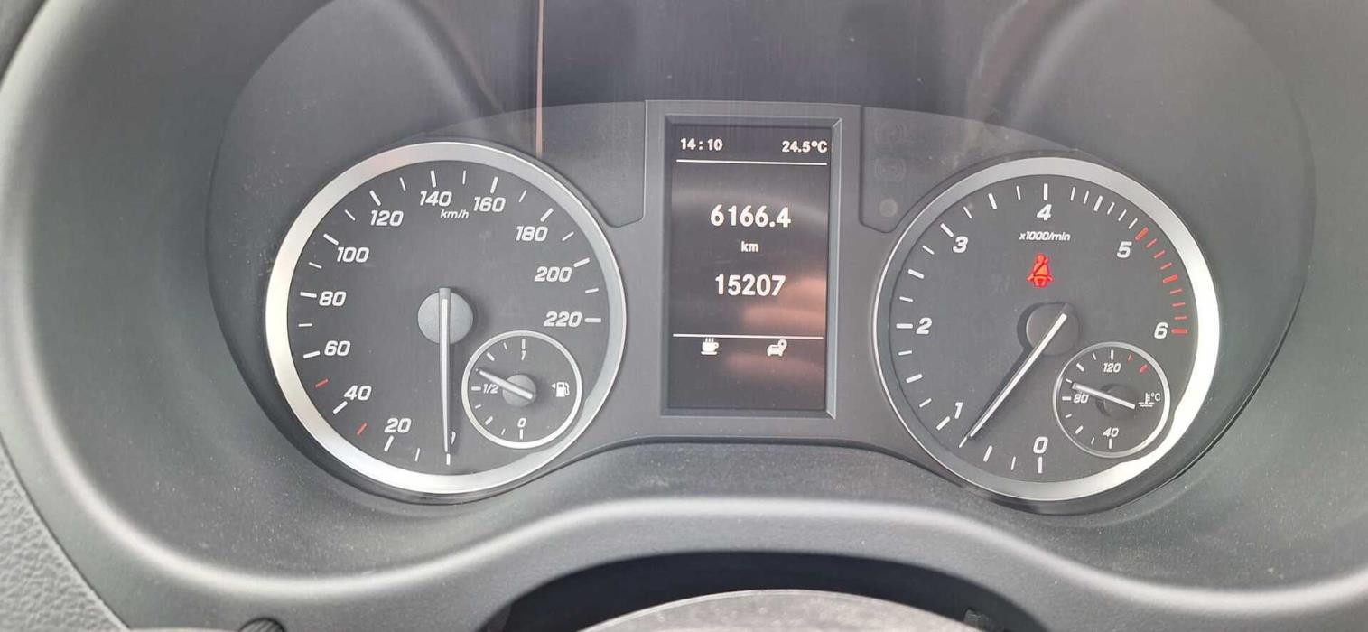MERCEDES-BENZ Vito 2024