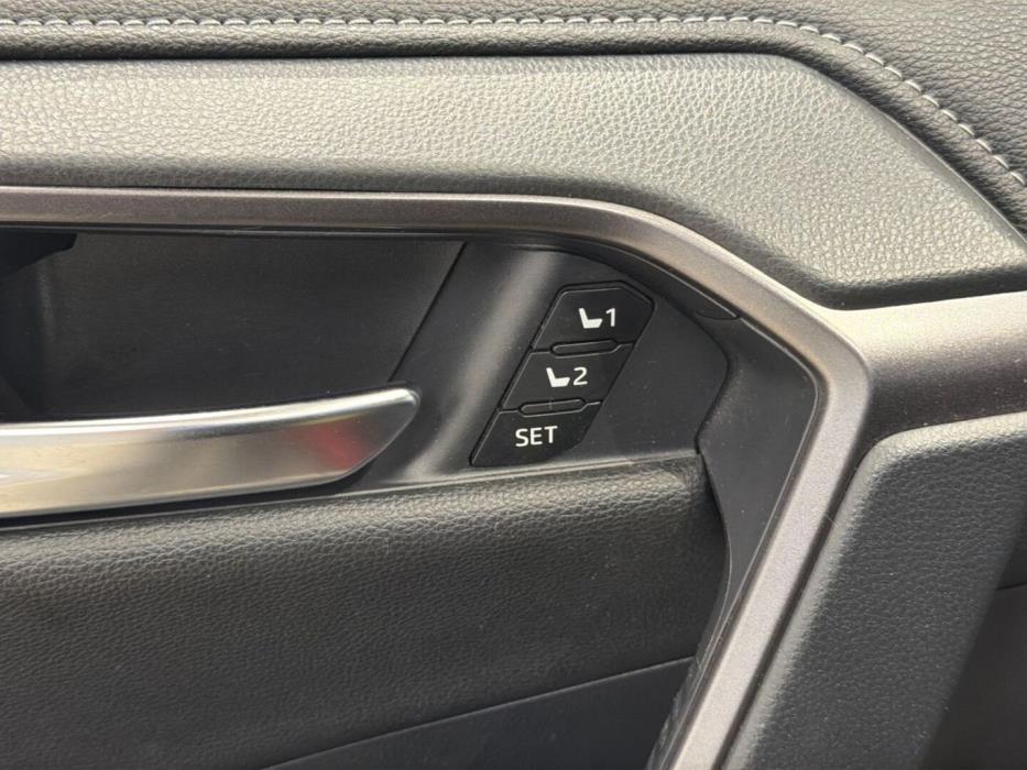 TOYOTA RAV4 Plug-in 2023