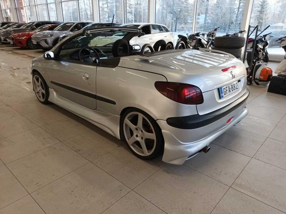 PEUGEOT 206 2002