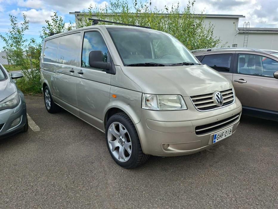 VOLKSWAGEN Transporter 2006