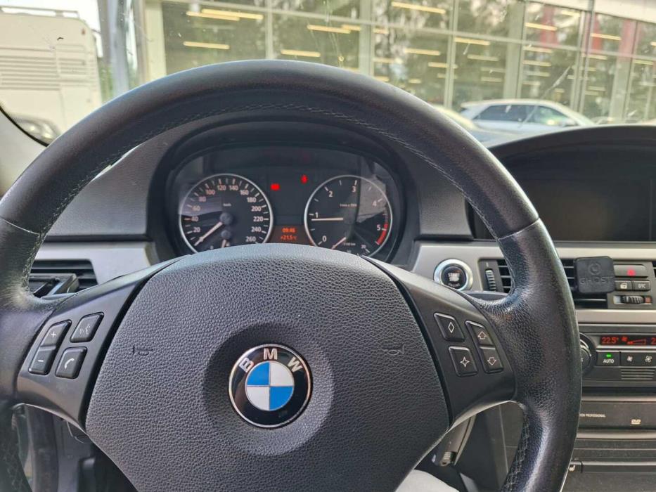 BMW 320 2005