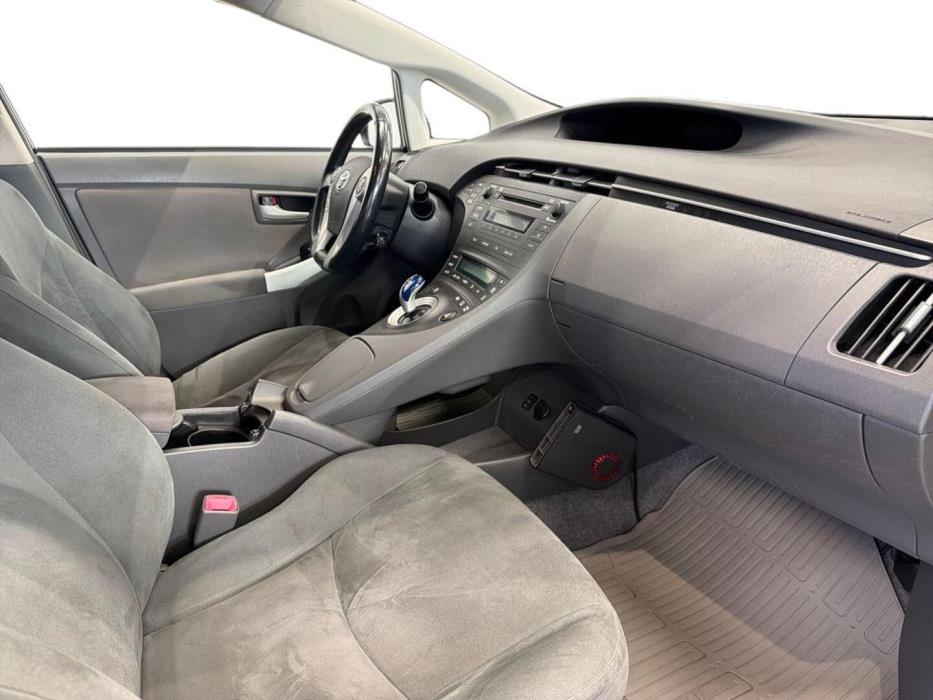 TOYOTA Prius 2011