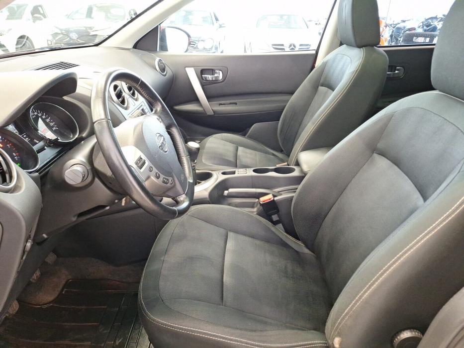 NISSAN Qashqai 2011