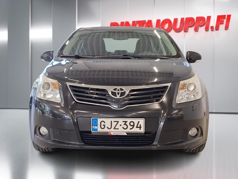 TOYOTA Avensis 2011