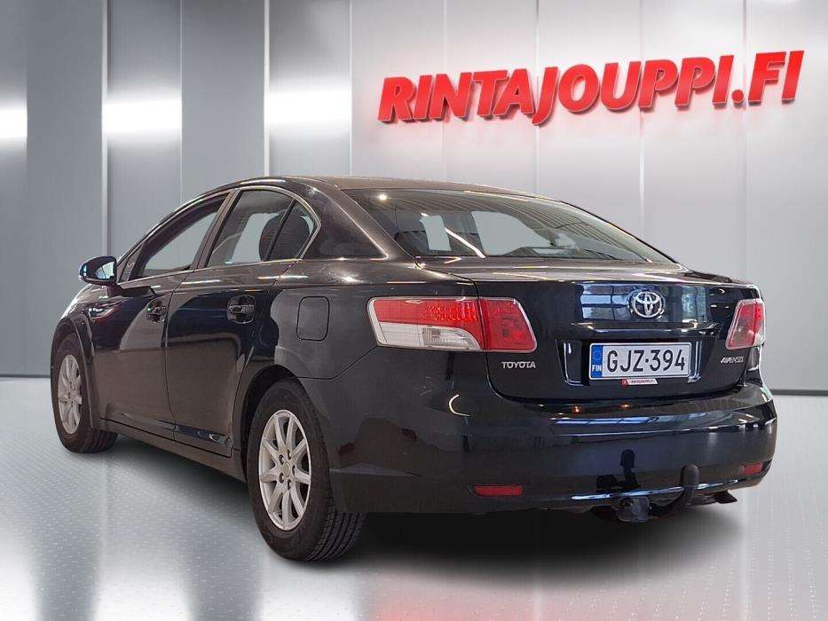 TOYOTA Avensis 2011