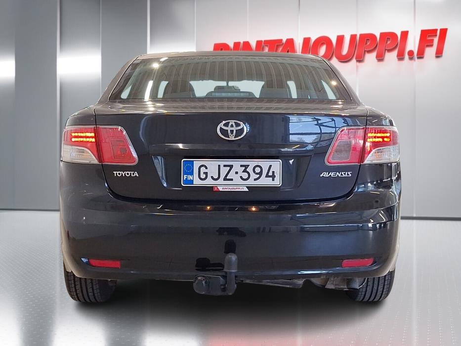 TOYOTA Avensis 2011