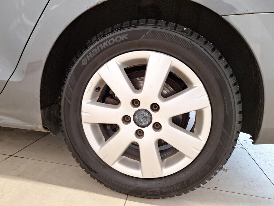 VOLKSWAGEN Jetta 2011