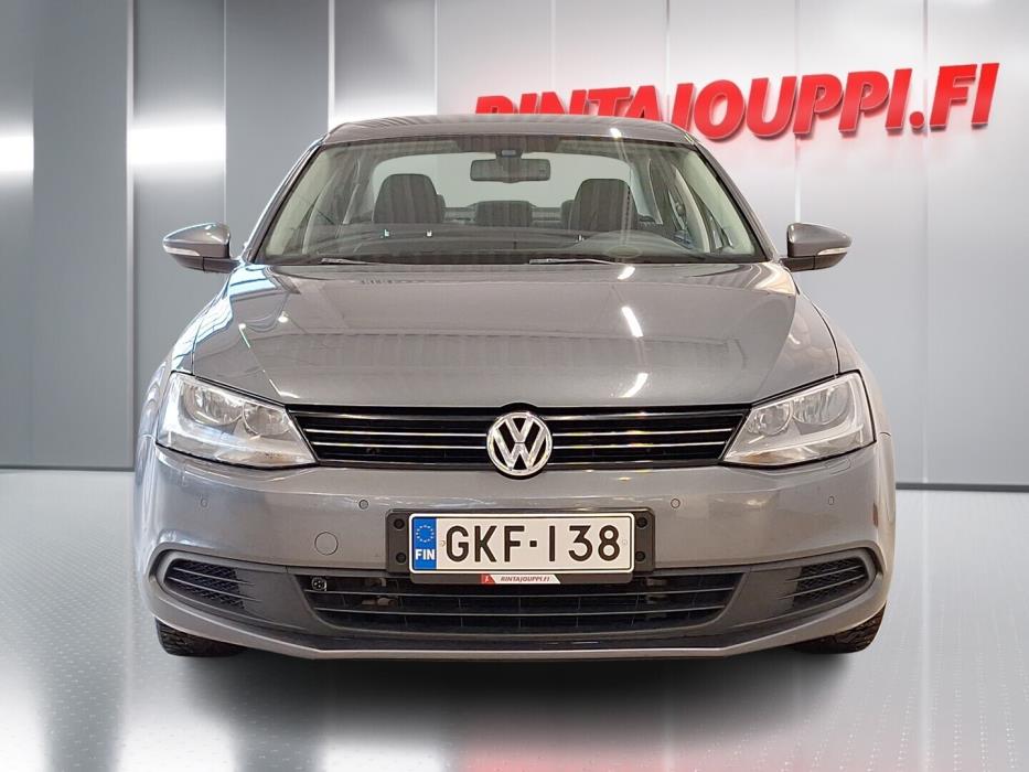VOLKSWAGEN Jetta 2011