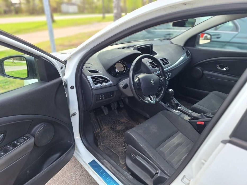 RENAULT Megane 2015