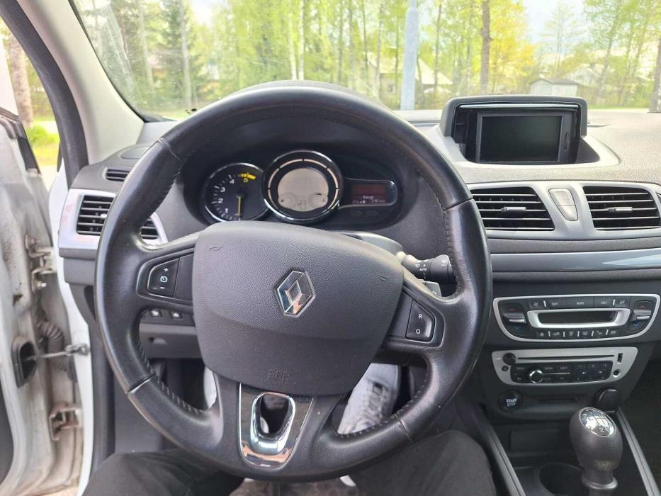 RENAULT Megane 2015