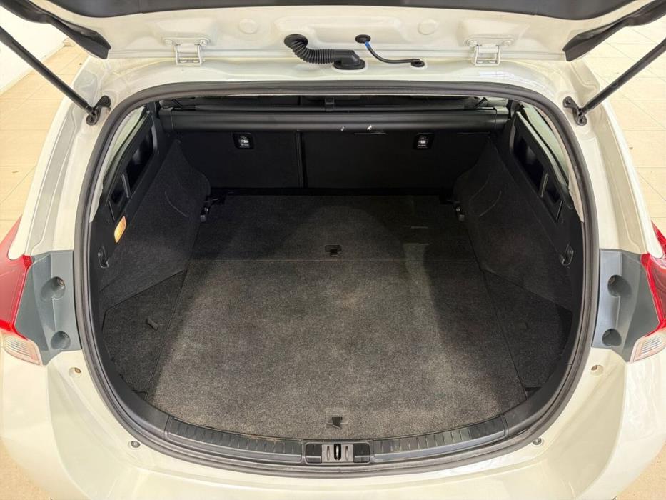 TOYOTA Auris 2017