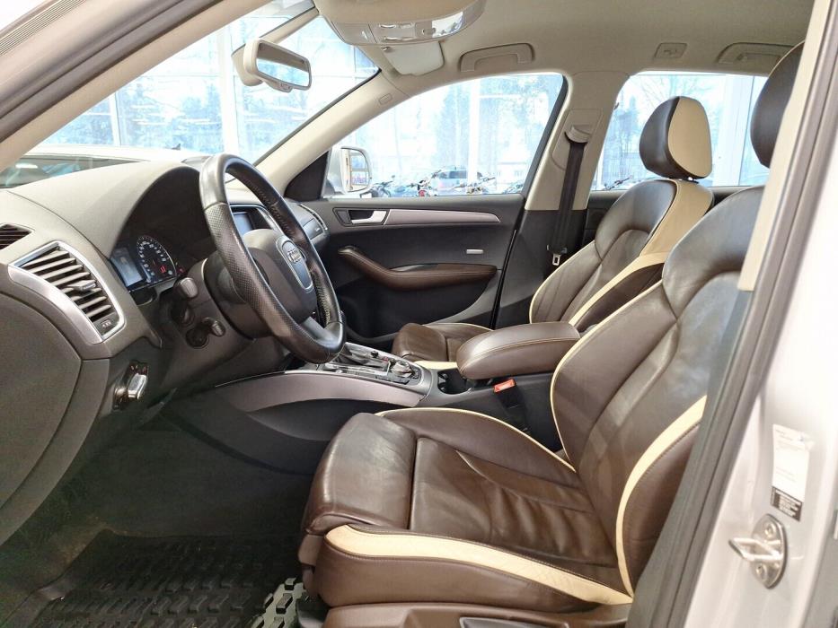 AUDI Q5 2011