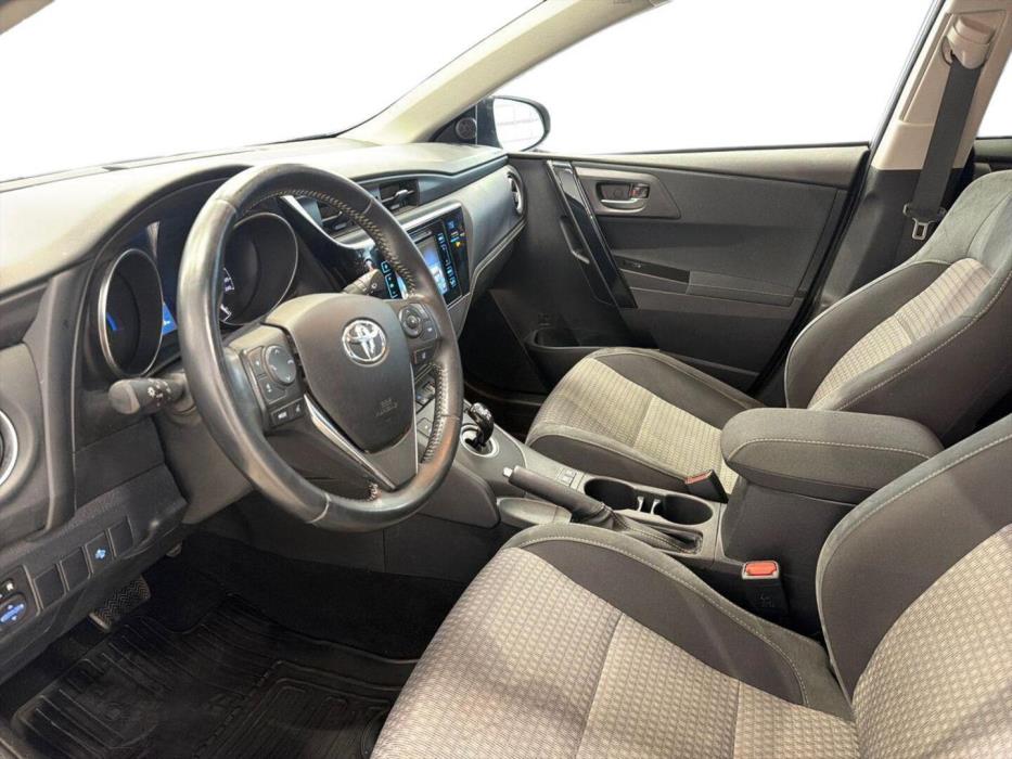 TOYOTA Auris 2018