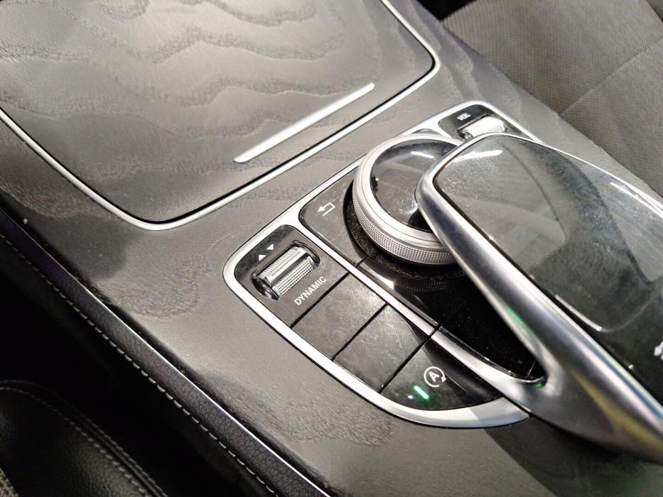 MERCEDES-BENZ E 2019