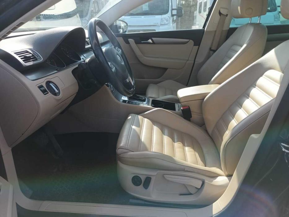 VOLKSWAGEN Passat Variant 2013