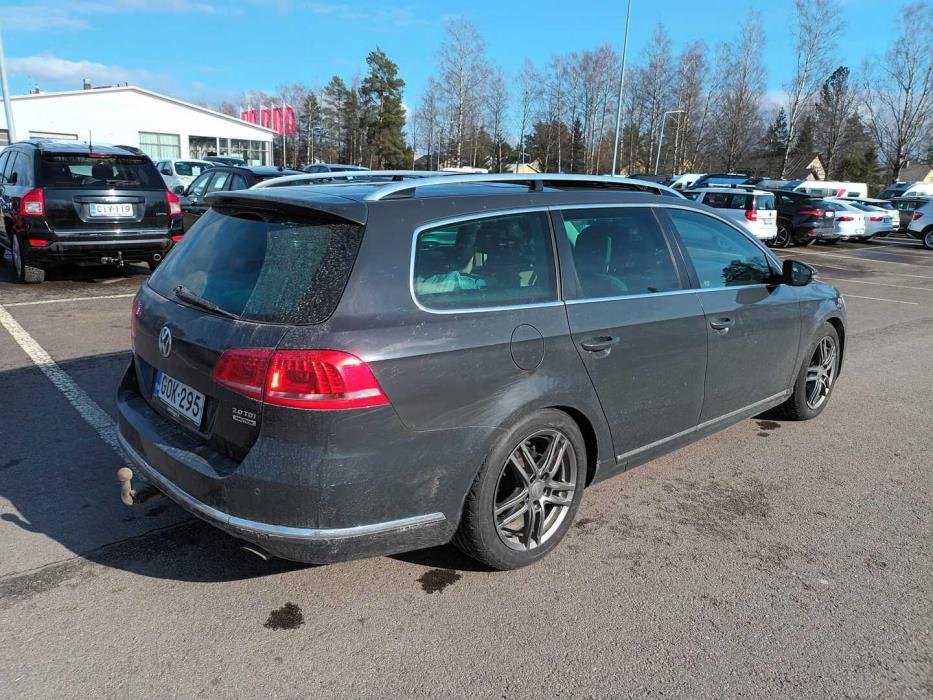 VOLKSWAGEN Passat Variant 2013