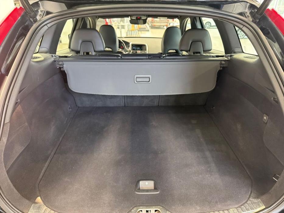 VOLVO XC60 2017