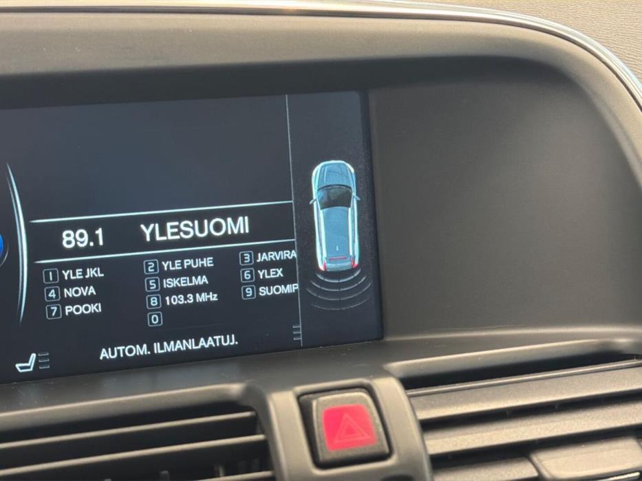VOLVO XC60 2017