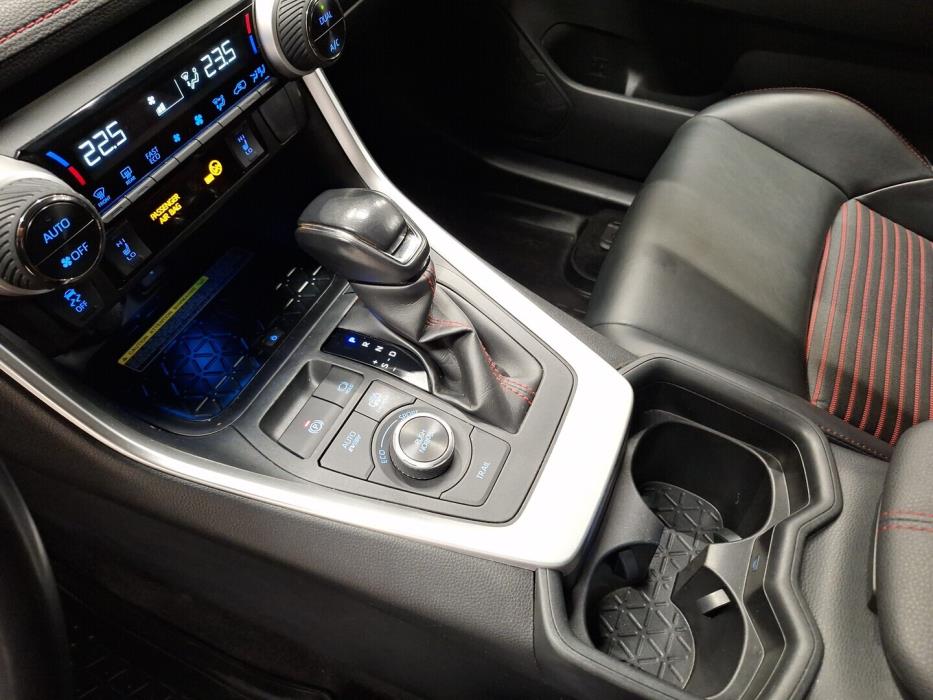 TOYOTA RAV4 PLUG-IN 2020