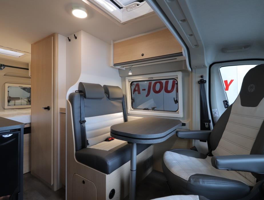 SUNLIGHT ADVENTURE CLIFF 600 EDITION BLUE 2025