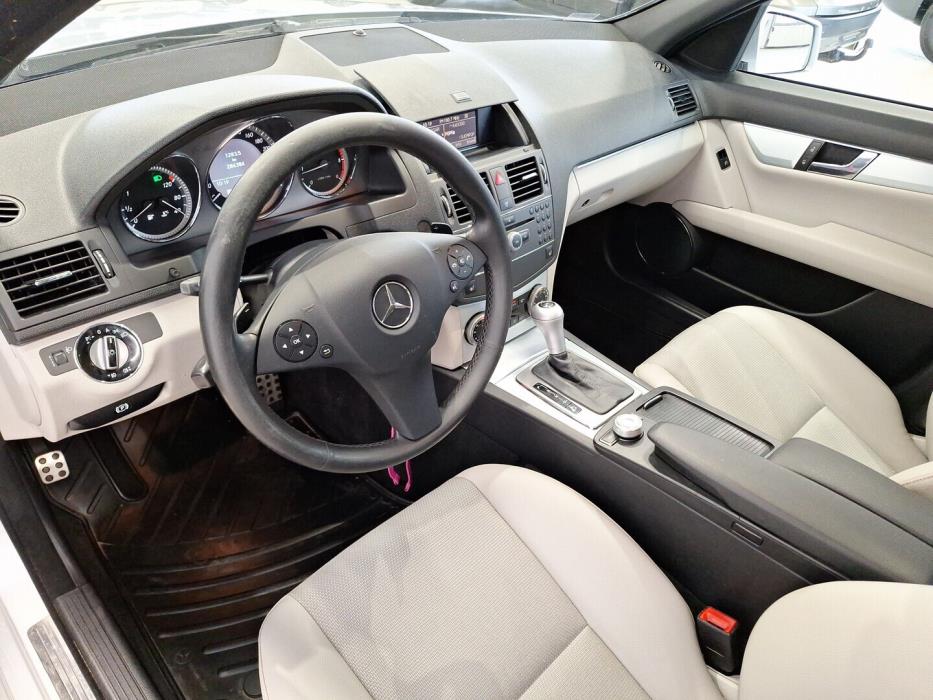 MERCEDES-BENZ C 2010