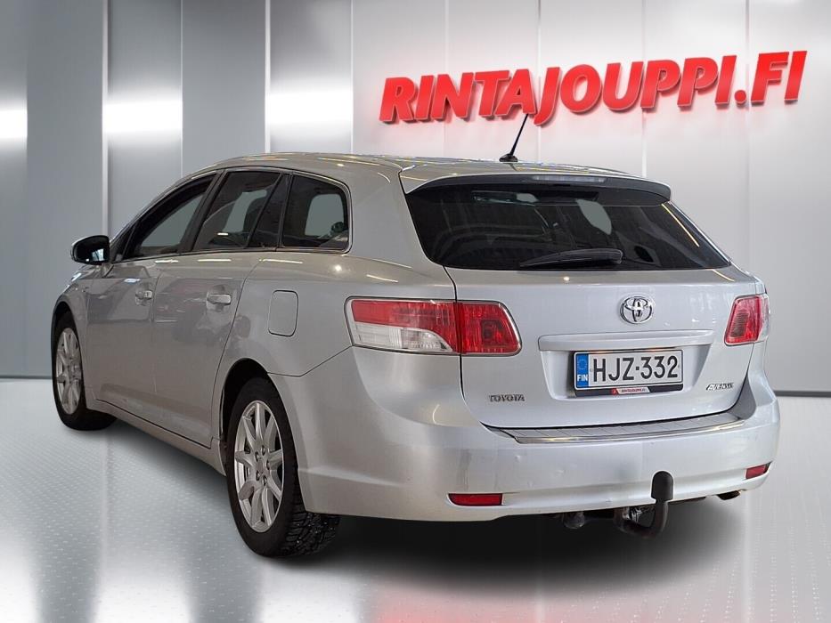 TOYOTA Avensis 2009